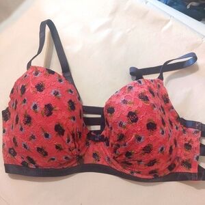 38D Strappy Lace Bra